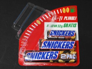 Plastic blister for chocolate bars