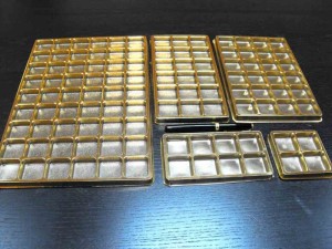 chese-aurii-din-plastic-pentru-bomboane-1378-2