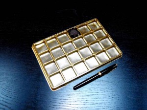 chese-aurii-din-plastic-pentru-bomboane-1378-4