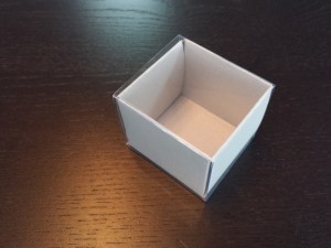 cutii-mici-carton-2-macarons-marturii-nunta-1254-9
