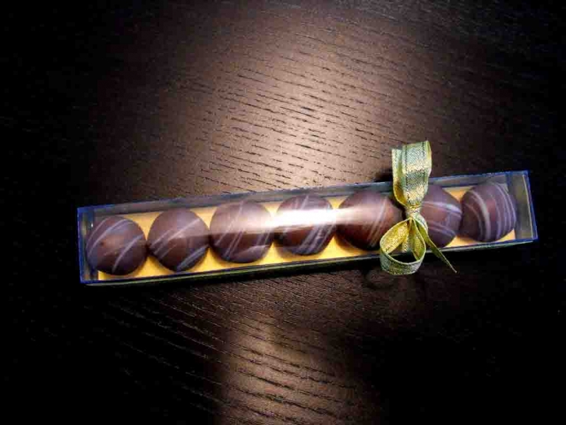 Cutii plastic 7 bomboane ciocolata