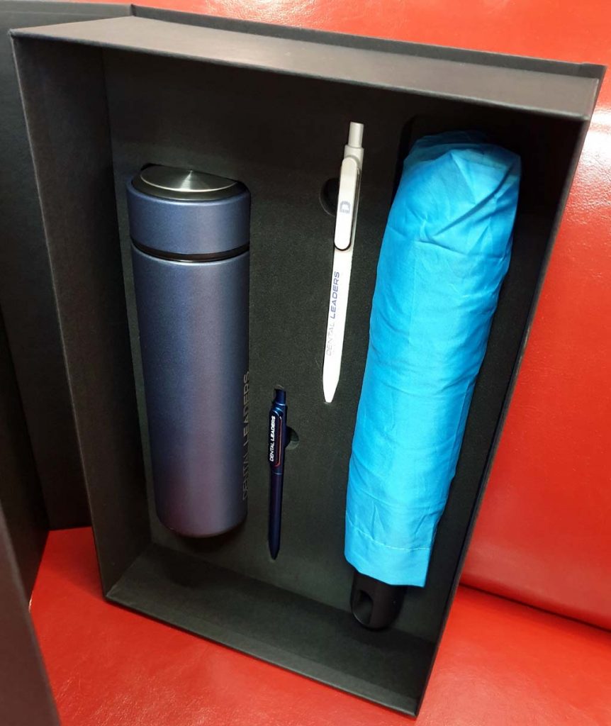 6232 Hartie pt cutie cu magnet 350x230x90 (10)