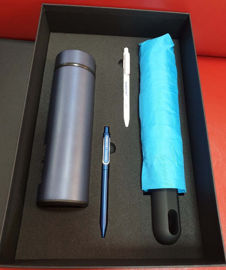 6232 Hartie pt cutie cu magnet 350x230x90 (4)